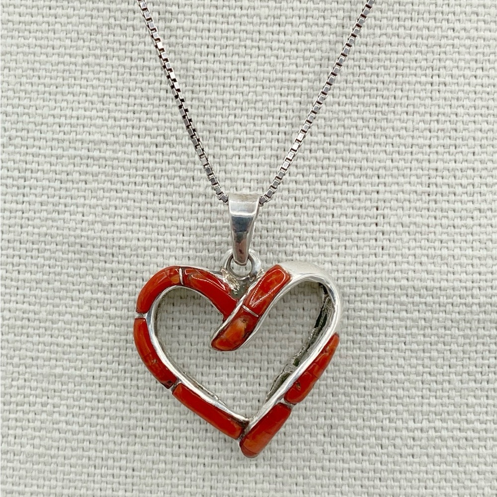 Vintage Sterling Silver Coral Inlay Heart Pendant Necklace